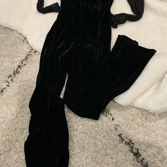 Black long sleeve jumper with open back - Picture 2 of 2